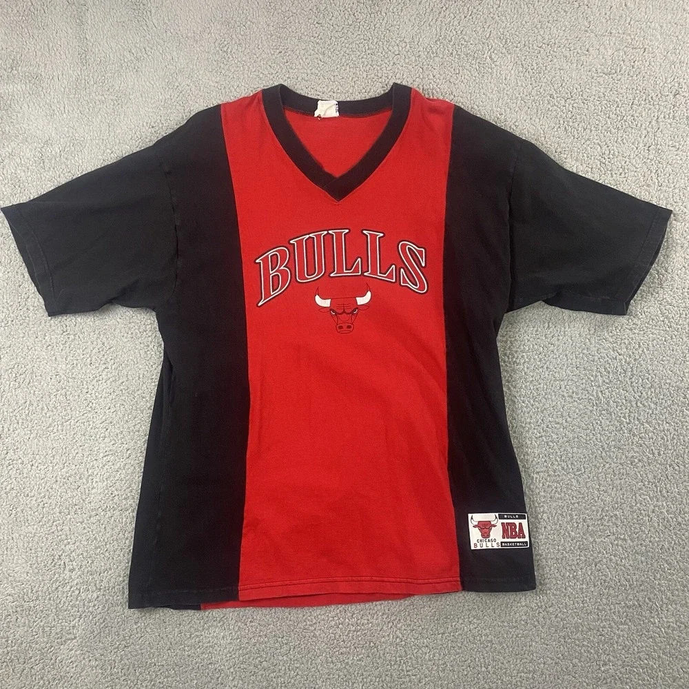 Vintage Chicago Bulls Shirt‎ Mens Large Colorblock V Neck True Fan NBA Jordan